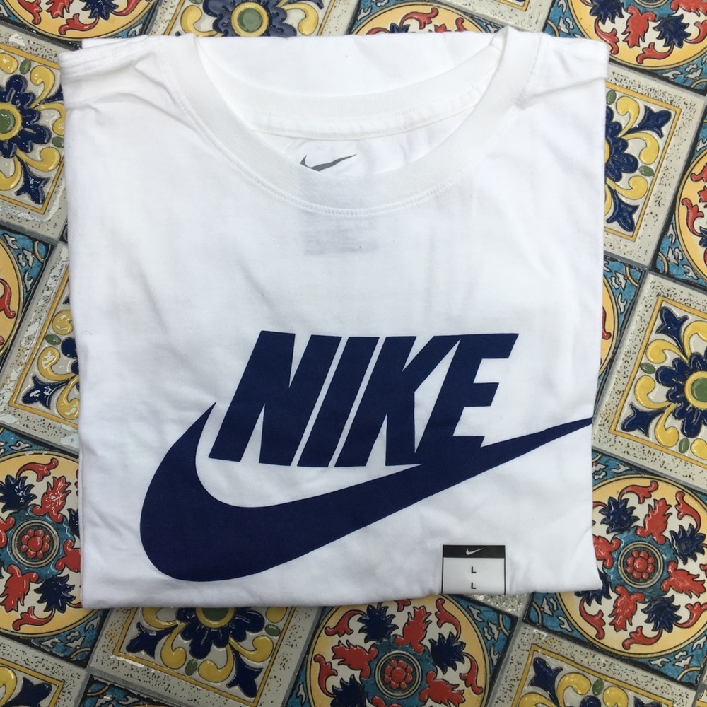 Nike Graphic tee